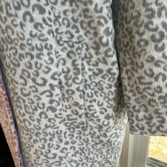ASOS DESIGN PETITE Mix Gray Pink Leopard Cheetah Animal Print Brushed Coat - Picture 9 of 14